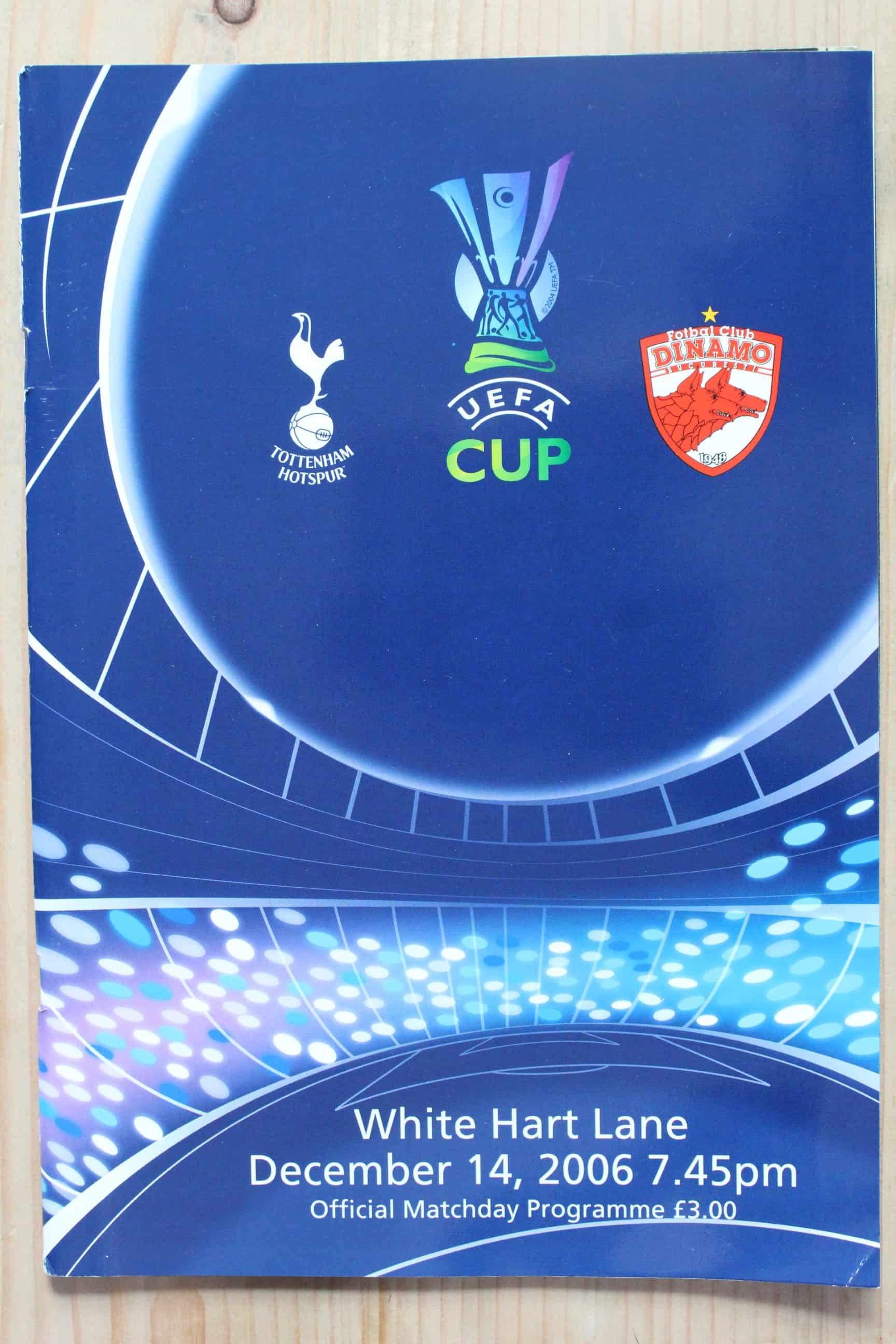 Tottenham Hotspur FC v Dinamo Bucharest